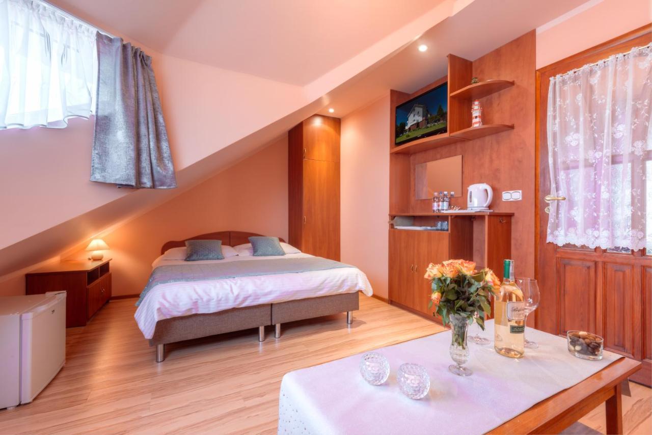 Ambrozja Dom Goscinny Kołobrzeg Esterno foto